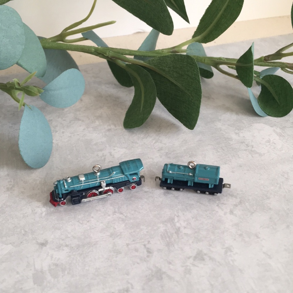 NIB 2003 VINTAGE Lionel Steam Locomotive/Tender Mini Hallmark Keepsake Ornaments